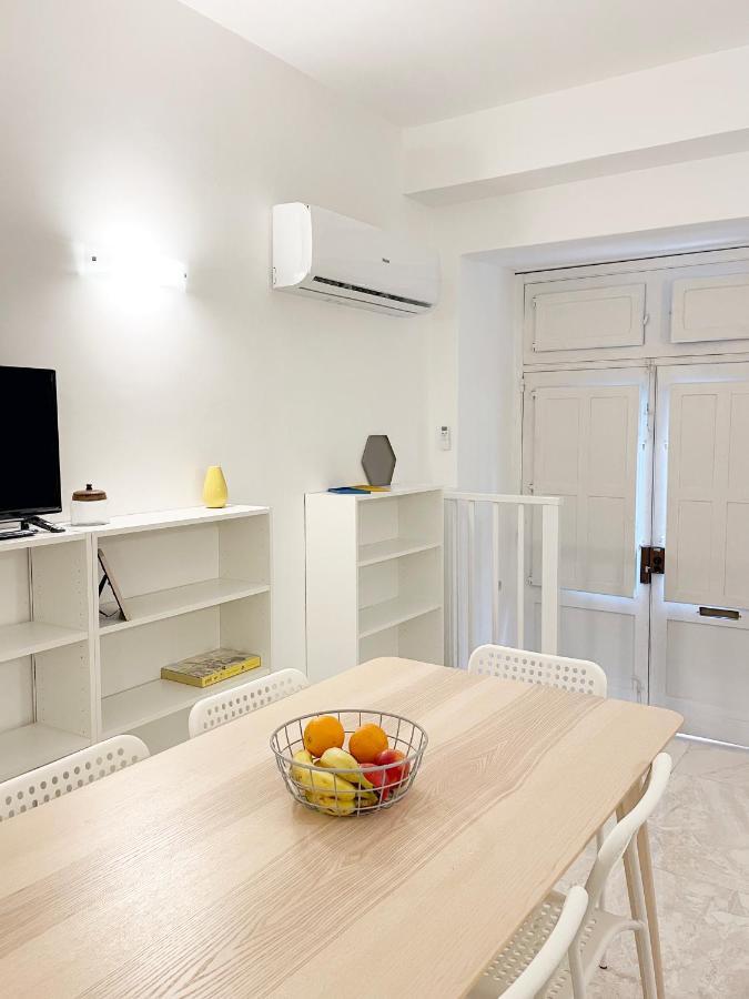 Entire Central Valletta Home Экстерьер фото